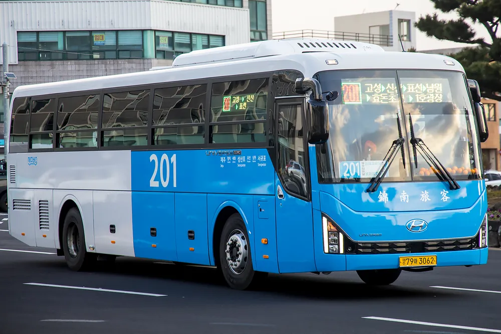 jeju bus, jeju blue bus, jeju intercity bus, jeju main city bus, jeju blue 200 bus, jeju public transportation
