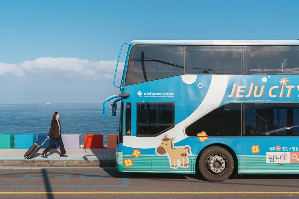 jeju city tour bus, north jeju, jeju public transportation, how to get around jeju, jeju city, jeju blue bus